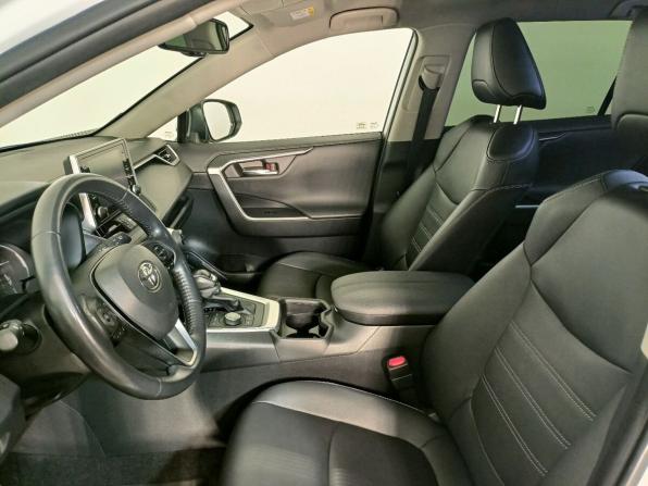 Toyota RAV4 V (XA50) с пробегом 2021 года, цена 3 899 000 рублей, 55000 км, внедорожник, Автокод Объявления