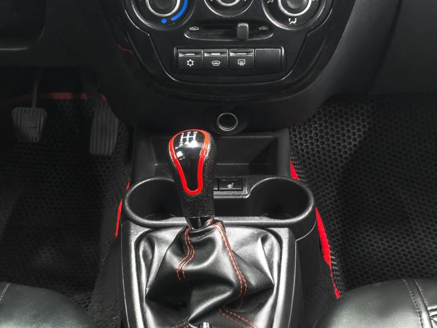 Nissan Juke I Рестайлинг Ростов-на-Дону  - изображение 16
