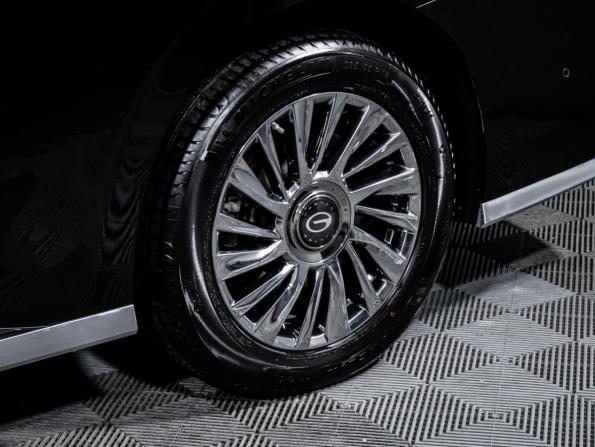 GAC M8 с пробегом 2024 года, цена 4 990 000 рублей, 16995 км, минивэн, Автокод Объявления