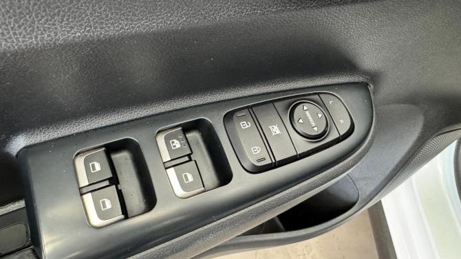 Kia Rio IV с пробегом 2019 года, цена 1 320 000 рублей, 201932 км, хэтчбек, Автокод Объявления