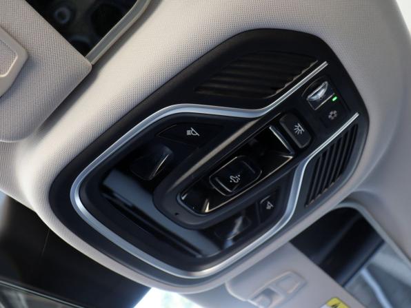 Geely Atlas II с пробегом 2024 года, цена 2 800 000 рублей, 45184 км, внедорожник, Автокод Объявления