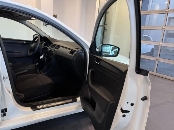 Skoda Rapid I Рестайлинг с пробегом 2019 года, цена 1 220 000 рублей, 174644 км, лифтбек, Автокод Объявления