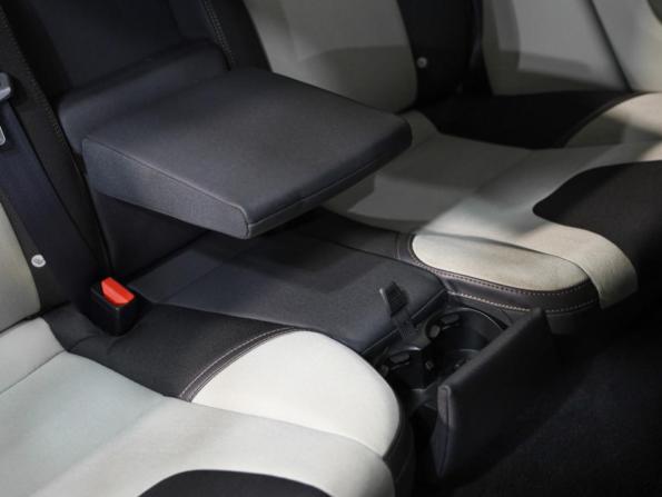 Volvo V40 Cross Country I с пробегом 2014 года, цена 1 149 000 рублей, 196076 км, хэтчбек, Автокод Объявления