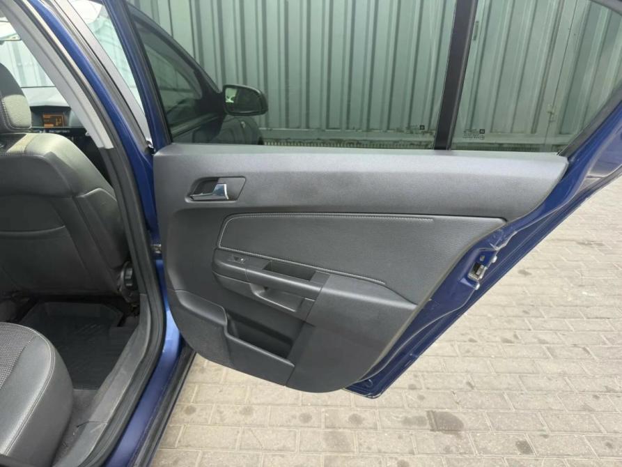 Opel Astra H Рестайлинг Ростов-на-Дону  - изображение 19