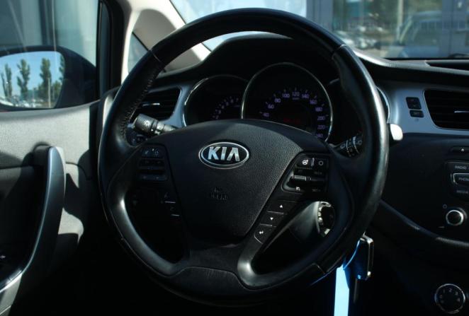 Kia Ceed II с пробегом 2012 года, цена 890 000 рублей, 74874 км, хэтчбек, Автокод Объявления