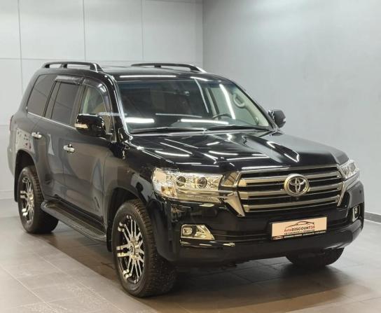 Toyota Land Cruiser 200 Series Рестайлинг 2 с пробегом 2019 года, цена 7 997 000 рублей, 130780 км, внедорожник, Автокод Объявления