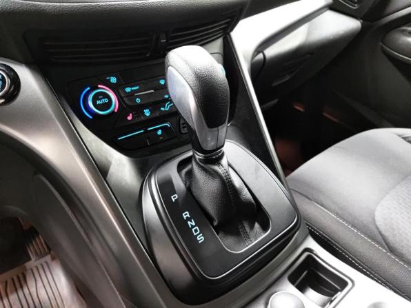 Ford Kuga II Рестайлинг с пробегом 2018 года, цена 1 702 000 рублей, 165056 км, внедорожник, Автокод Объявления