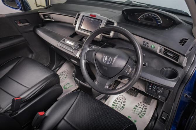 Honda Freed I Рестайлинг с пробегом 2012 года, цена 1 149 000 рублей, 137000 км, компактвэн, Автокод Объявления