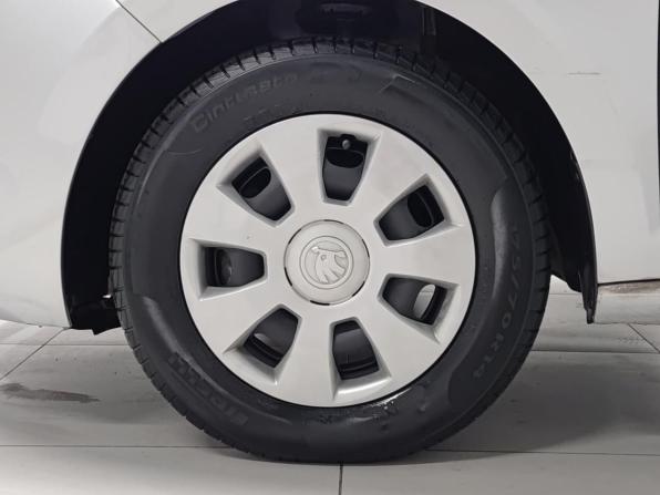 Skoda Rapid I Рестайлинг с пробегом 2018 года, цена 1 266 000 рублей, 98151 км, лифтбек, Автокод Объявления