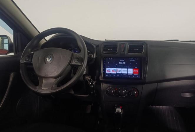 Renault Sandero II с пробегом 2018 года, цена 1 110 000 рублей, 111008 км, хэтчбек, Автокод Объявления