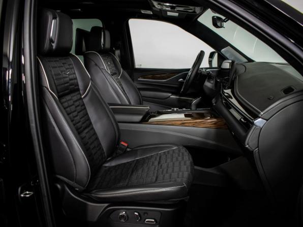 Cadillac Escalade V с пробегом 2023 года, цена 12 250 000 рублей, 12719 км, внедорожник, Автокод Объявления