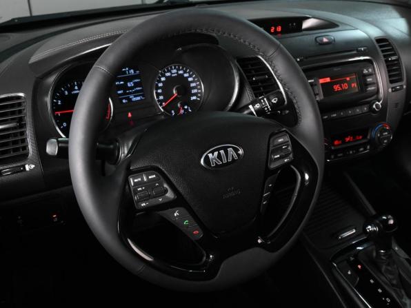 Kia Cerato III Рестайлинг (Classic) с пробегом 2018 года, цена 1 739 000 рублей, 135887 км, седан, Автокод Объявления
