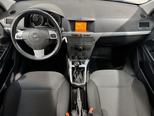 Opel Astra H Рестайлинг с пробегом 2013 года, цена 629 800 рублей, 185000 км, универсал, Автокод Объявления
