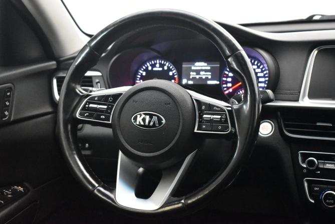 Kia Optima IV Рестайлинг с пробегом 2019 года, цена 1 615 000 рублей, 150207 км, седан, Автокод Объявления