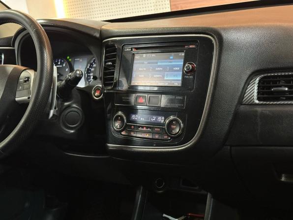 Mitsubishi Outlander III Рестайлинг с пробегом 2014 года, цена 1 499 000 рублей, 179235 км, внедорожник, Автокод Объявления