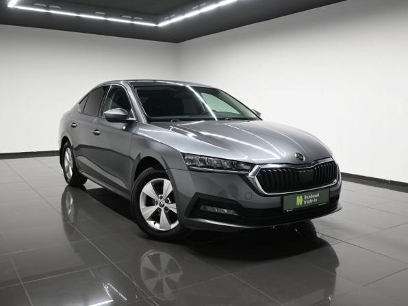 Skoda Octavia IV (A8) с пробегом 2021 года, цена 2 175 000 рублей, 84821 км, лифтбек, Автокод Объявления