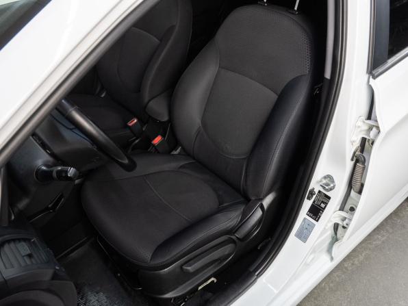 Hyundai Solaris I Рестайлинг с пробегом 2015 года, цена 940 000 рублей, 156799 км, хэтчбек, Автокод Объявления