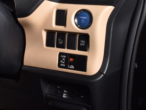 Toyota Noah III (R80) с пробегом 2014 года, цена 1 764 995 рублей, 182838 км, минивэн, Автокод Объявления
