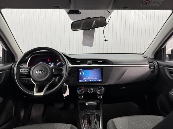 Kia Rio IV Рестайлинг с пробегом 2021 года, цена 1 947 000 рублей, 28385 км, хэтчбек, Автокод Объявления