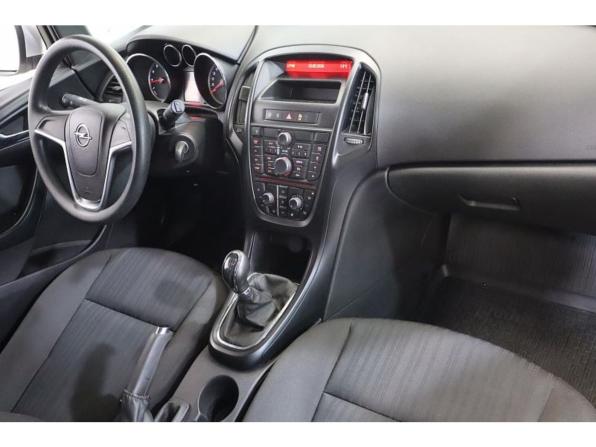 Opel Astra J Рестайлинг с пробегом 2014 года, цена 796 000 рублей, 199000 км, хэтчбек, Автокод Объявления