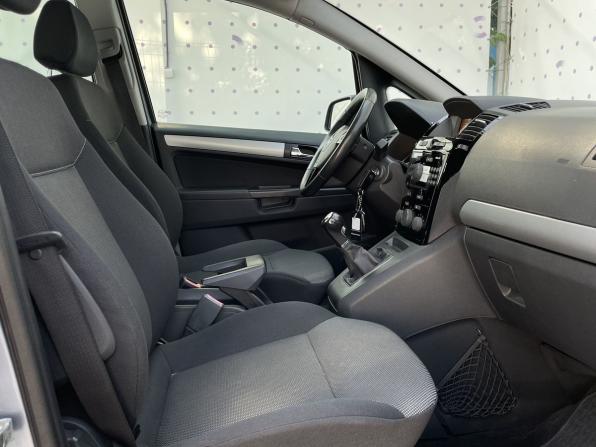 Opel Zafira B Рестайлинг с пробегом 2011 года, цена 890 000 рублей, 176129 км, компактвэн, Автокод Объявления