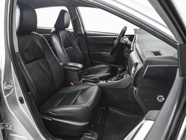 Toyota Corolla XI (E160 E170 E180) Рестайлинг 1 с пробегом 2017 года, цена 1 448 000 рублей, 124000 км, седан, Автокод Объявления