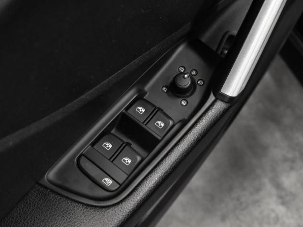 Audi Q2 I с пробегом 2018 года, цена 2 320 000 рублей, 110171 км, внедорожник, Автокод Объявления