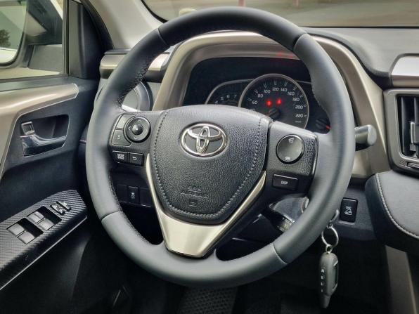 Toyota RAV4 IV (XA40) с пробегом 2015 года, цена 1 999 500 рублей, 198000 км, внедорожник, Автокод Объявления