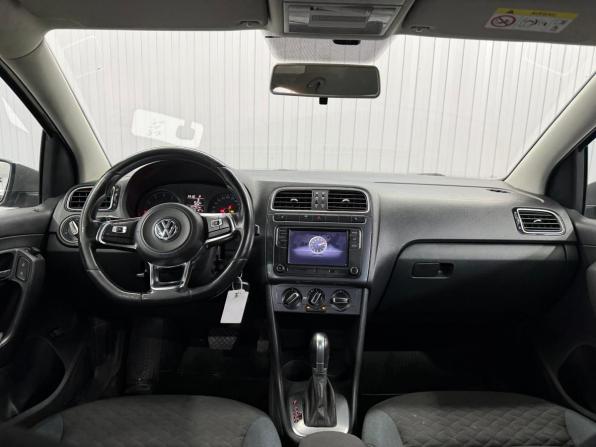 Volkswagen Polo V Рестайлинг с пробегом 2020 года, цена 1 297 000 рублей, 147731 км, седан, Автокод Объявления