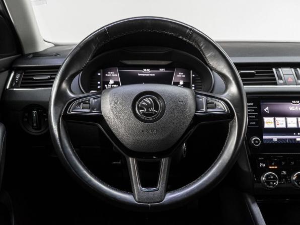 Skoda Octavia III (A7) Рестайлинг с пробегом 2018 года, цена 2 190 000 рублей, 105834 км, лифтбек, Автокод Объявления