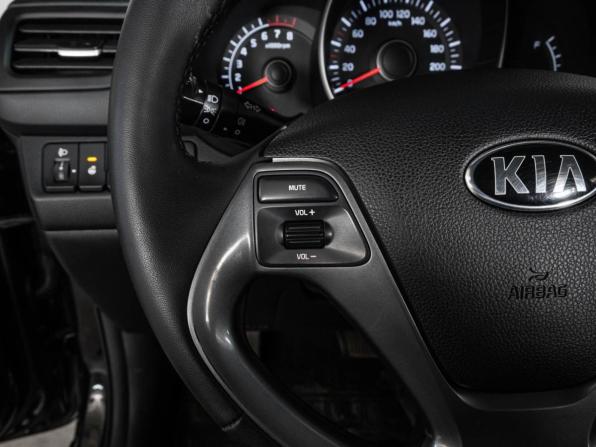 Kia Rio III Рестайлинг с пробегом 2017 года, цена 1 210 000 рублей, 136787 км, хэтчбек, Автокод Объявления