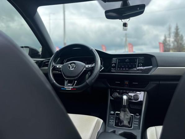 Volkswagen Jetta VII с пробегом 2020 года, цена 2 100 000 рублей, 157124 км, седан, Автокод Объявления