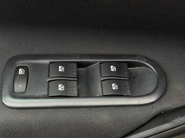 Renault Megane II Рестайлинг с пробегом 2008 года, цена 450 000 рублей, 222767 км, седан, Автокод Объявления