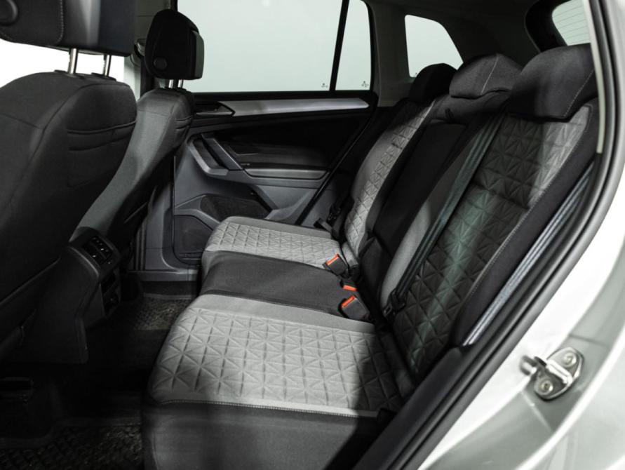 Volkswagen Tiguan II Рестайлинг Санкт-Петербург  - изображение 11