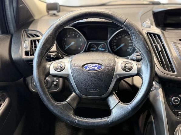 Ford Kuga II с пробегом 2015 года, цена 1 060 000 рублей, 230371 км, внедорожник, Автокод Объявления