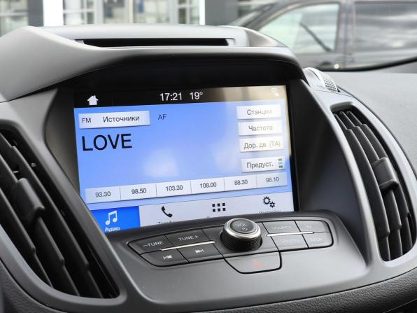 Ford Kuga II Рестайлинг с пробегом 2017 года, цена 1 685 000 рублей, 93326 км, внедорожник, Автокод Объявления