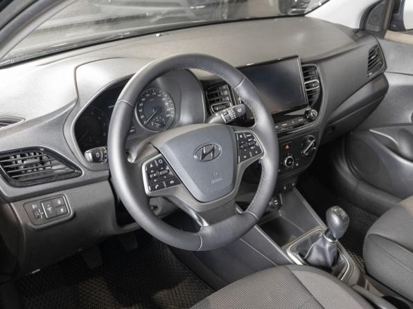 Hyundai Solaris II с пробегом 2020 года, цена 1 394 800 рублей, 91212 км, седан, Автокод Объявления