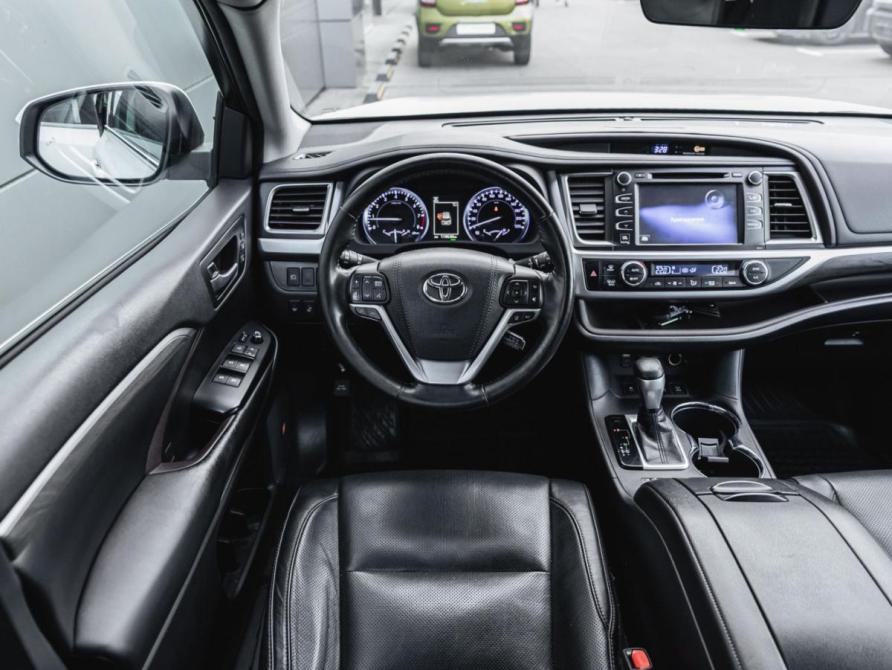 Toyota Highlander III (XU50) Рестайлинг Москва  - изображение 10