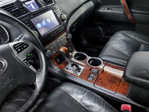Toyota Highlander II (XU40) Рестайлинг с пробегом 2011 года, цена 2 125 000 рублей, 319030 км, внедорожник, Автокод Объявления