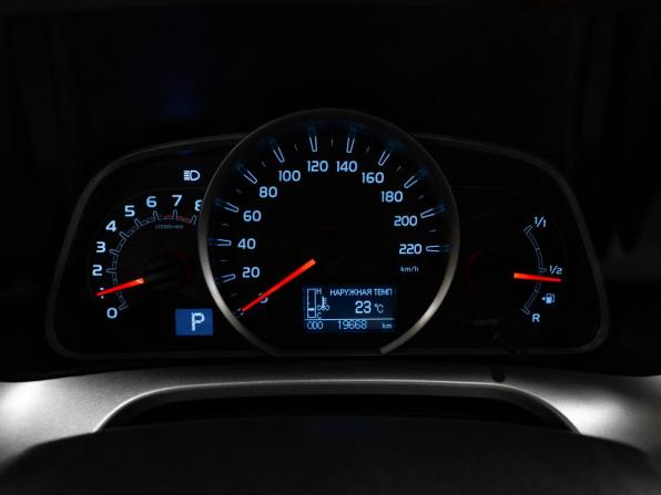 Toyota RAV4 IV (XA40) с пробегом 2015 года, цена 2 750 000 рублей, 19647 км, внедорожник, Автокод Объявления