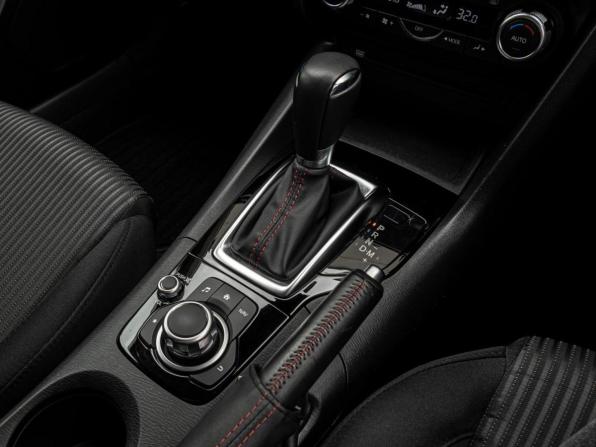 Mazda Axela III Рестайлинг с пробегом 2016 года, цена 1 400 000 рублей, 62328 км, хэтчбек, Автокод Объявления