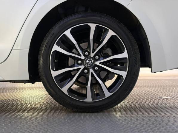 Toyota Levin XII (E210) с пробегом 2020 года, цена 1 575 000 рублей, 107347 км, седан, Автокод Объявления