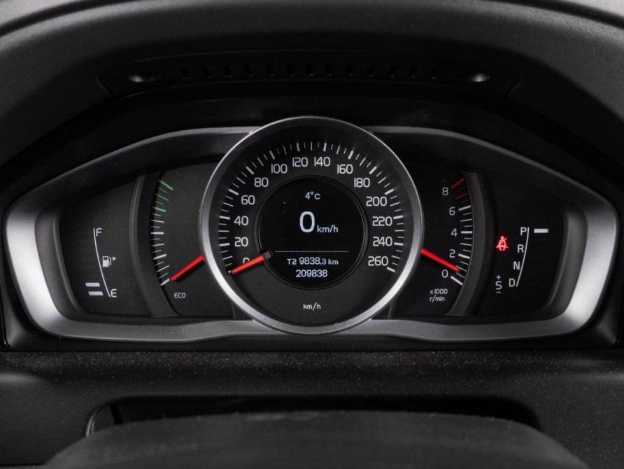 Volvo XC60 I Рестайлинг Тюмень  - изображение 13