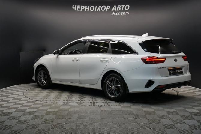 Kia Ceed III с пробегом 2019 года, цена 1 700 000 рублей, 180000 км, универсал, Автокод Объявления