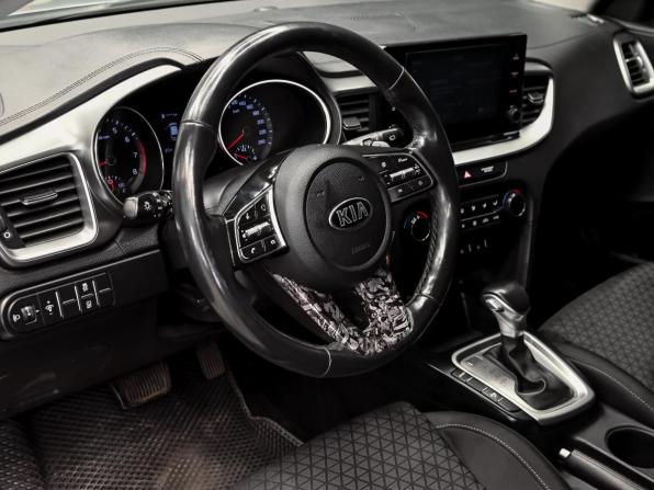 Kia Ceed III с пробегом 2020 года, цена 2 050 000 рублей, 112804 км, универсал, Автокод Объявления
