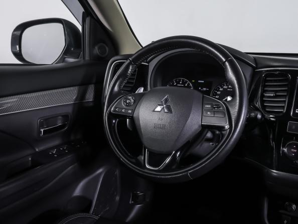 Mitsubishi Outlander III Рестайлинг 3 с пробегом 2018 года, цена 2 300 000 рублей, 108591 км, внедорожник, Автокод Объявления