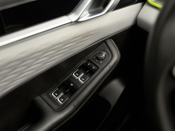 Geely Coolray I Рестайлинг с пробегом 2024 года, цена 2 184 000 рублей, 24200 км, внедорожник, Автокод Объявления