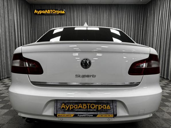Skoda Superb II с пробегом 2012 года, цена 1 045 000 рублей, 280800 км, лифтбек, Автокод Объявления