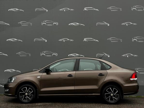 Volkswagen Polo V Рестайлинг с пробегом 2017 года, цена 998 700 рублей, 55827 км, седан, Автокод Объявления