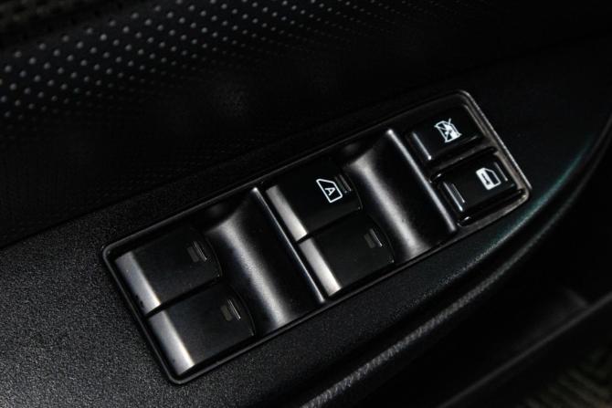 Subaru Legacy V с пробегом 2011 года, цена 1 199 000 рублей, 100500 км, седан, Автокод Объявления